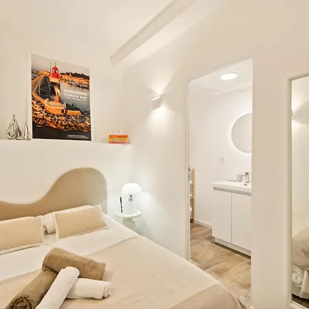 Apartment Elegant Appt- Ac- 1br 2p - Centre St Tropez *