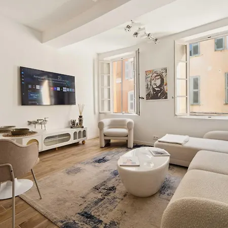 Elegant Appt- Ac- 1br 2p - Centre St Tropez Appartamento